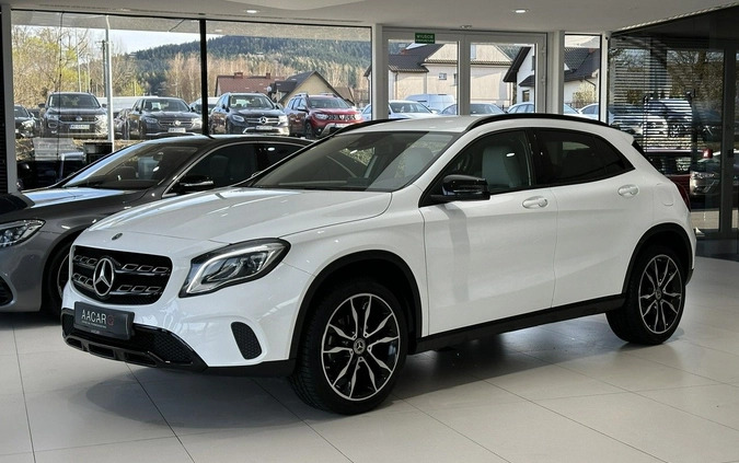 samochody osobowe Mercedes-Benz GLA cena 98900 przebieg: 60228, rok produkcji 2018 z Piastów